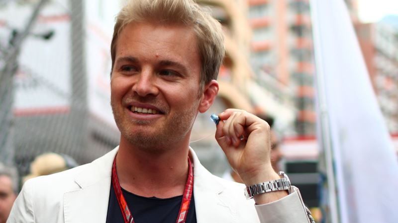 Nico Rosberg elogia a Carlos Sainz: “Está cerrando una temporada increíble”