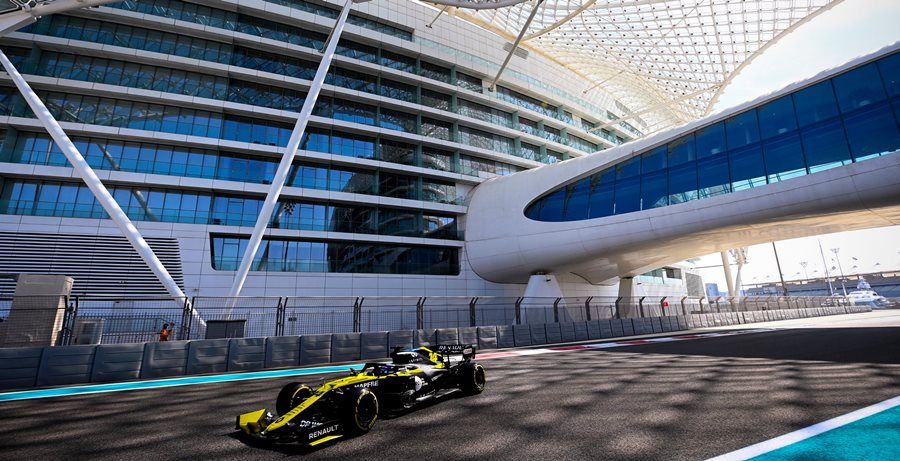 Fernando Alonso marca el mejor crono de los test post-temporada en Abu Dhabi