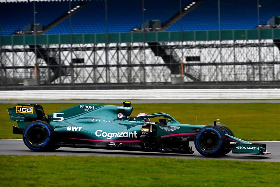 VIDEO: Aston Martin rodó por primera vez el nuevo AMR21 en Silverstone