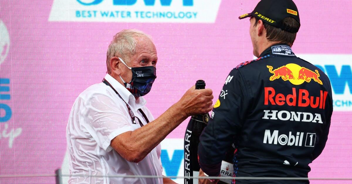 Helmut Marko afirma que Verstappen sólo debe conseguir dos victorias más para alzarse con el campeonato