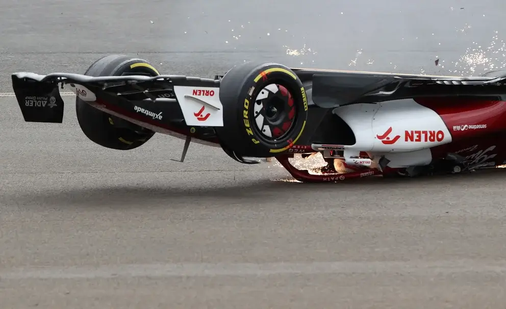 Guanyu Zhou: “El halo me salvó la vida en el accidente”