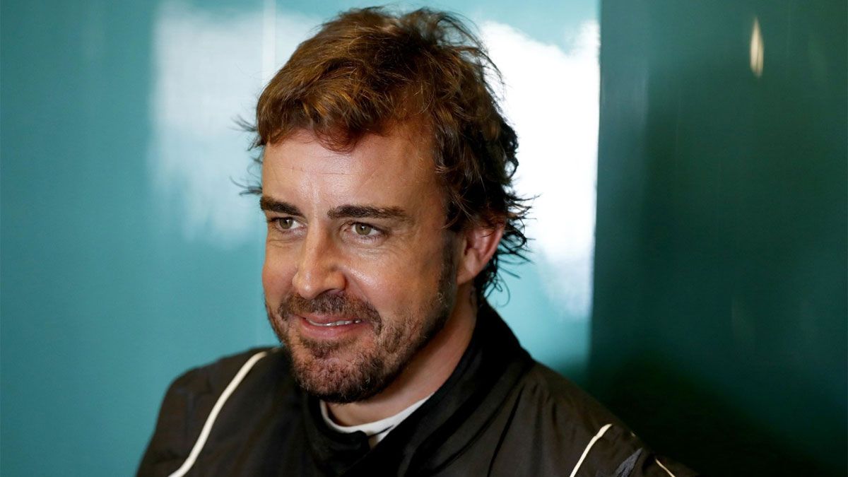 Fernando Alonso reveló el casco que usará en la temporada 2023 de F1