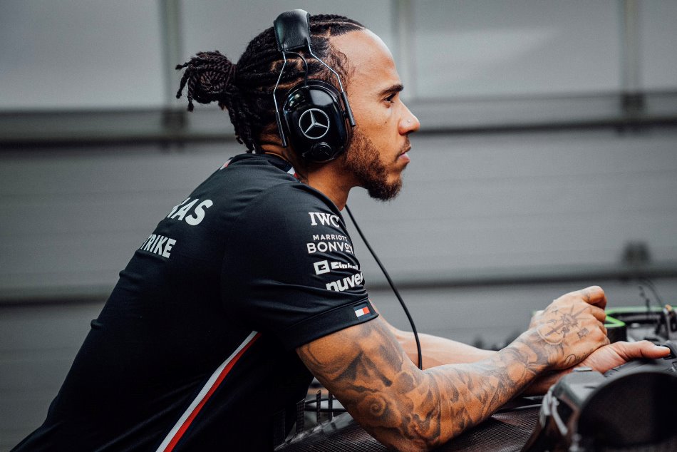 Lewis Hamilton: “Hicimos un buen trabajo durante el año, pero tenemos que hacer más para ganar”