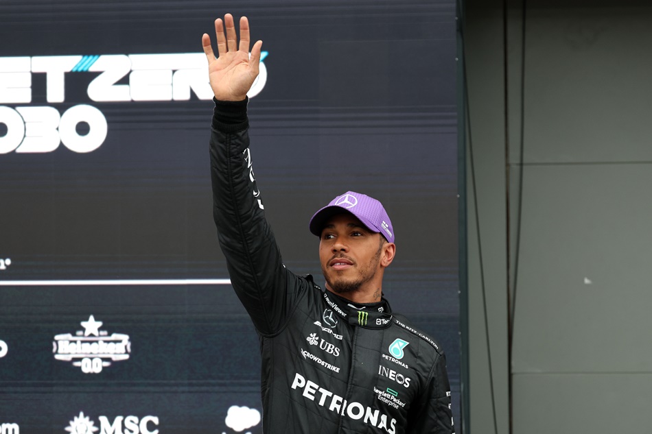 Lewis Hamilton: ‘Hay que seguir los pasos de Aston Martin y McLaren para cerrar la brecha’