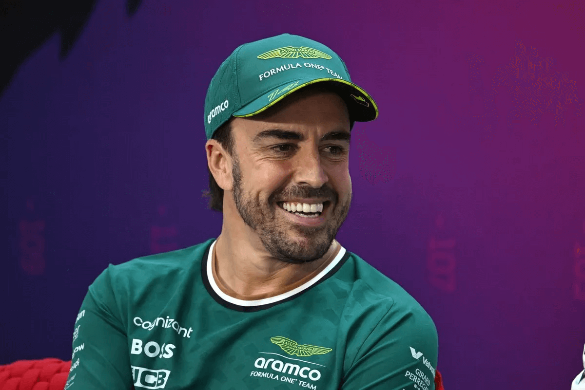 Alonso satisfecho con el resultado de Jeddah: “Mantuvimos a Russell detrás de nosotros, eso es bueno”